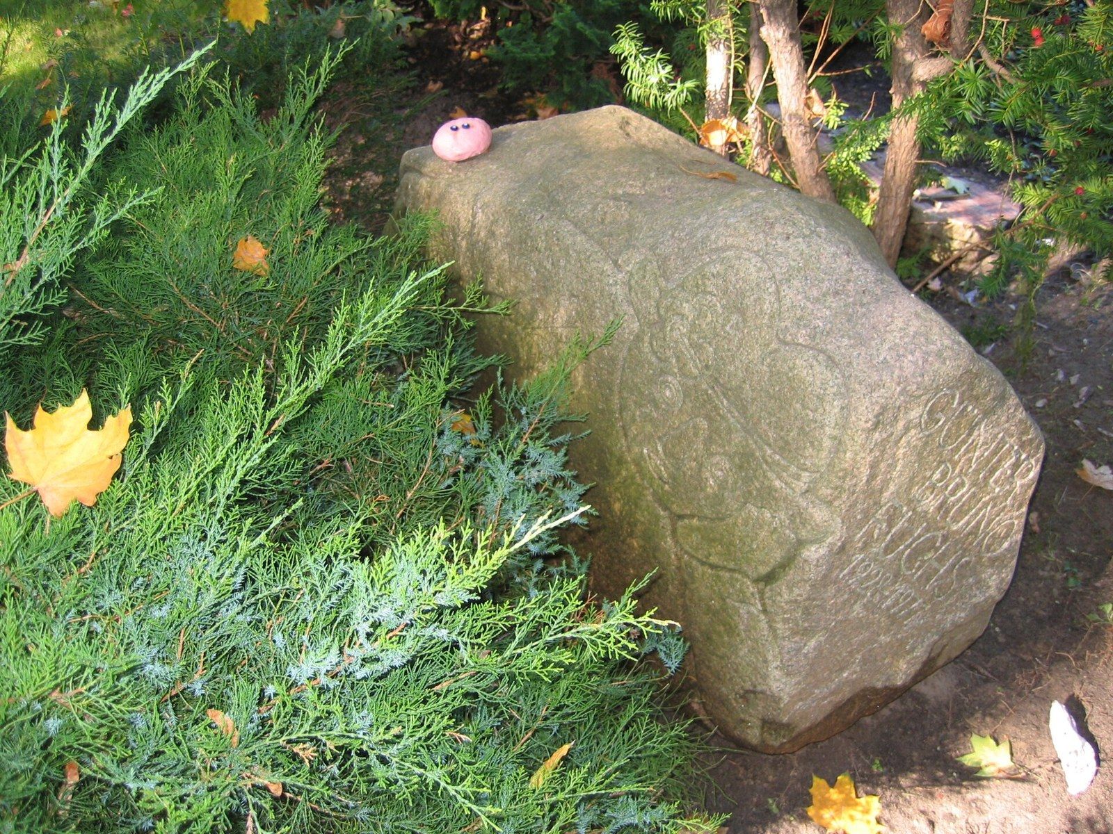 Grabstätte von Günter Bruno Fuchs auf dem Friedhof Columbiadamm – Friedhof Columbiadamm